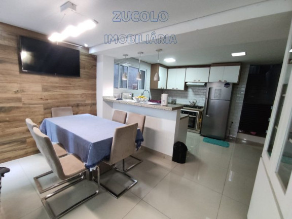 Imagem Casa com 3 Quartos à Venda, 180 m²