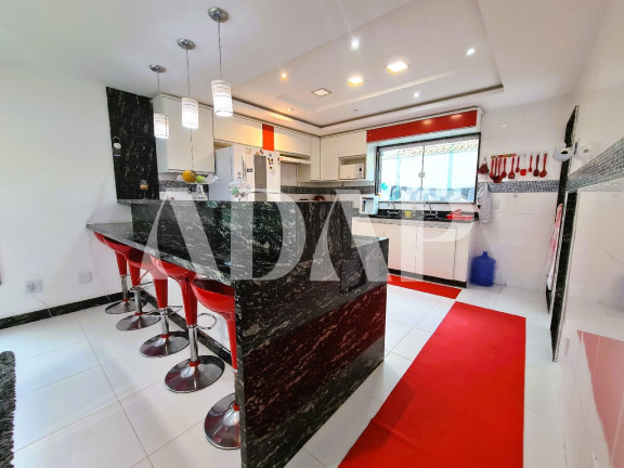 Imagem Casa com 4 Quartos à Venda, 450 m² em Vargem Pequena - Rio De Janeiro Imagem Casa com 4 Quartos à Venda, 450 m² em Vargem Pequena - Rio De Janeiro