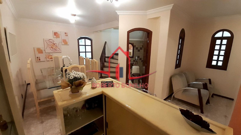 Imagem Sobrado com 3 Quartos à Venda, 281 m² em Campestre - Santo André