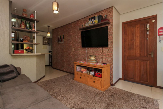 Imagem Casa com 2 Quartos à Venda, em Hípica - Porto Alegre Imagem Casa com 2 Quartos à Venda, em Hípica - Porto Alegre