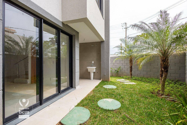 Sobrado com 3 Quartos à Venda, 112 m² em Santa Cândida - Curitiba