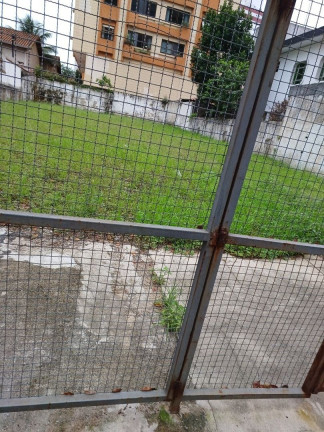 Terreno à Venda, 400 m² em Gonzaga - Santos