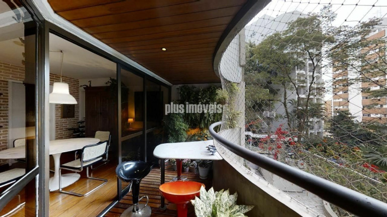 Apartamento com 3 Quartos à Venda, 142 m² em Real Parque - São Paulo