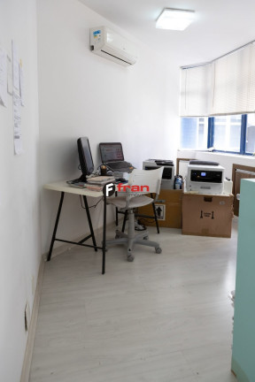 Imagem Sala Comercial à Venda, 42 m² em Centro - Florianópolis Imagem Sala Comercial à Venda, 42 m² em Centro - Florianópolis