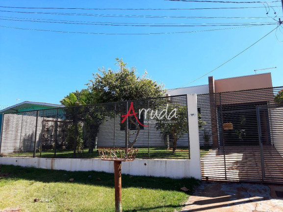 Casa com 3 Quartos à Venda, 216 m² em São Cristóvão - Cascavel