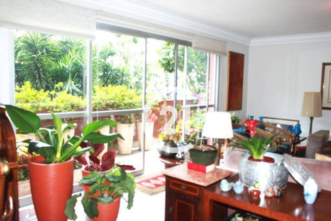 Imagem Apartamento com 3 Quartos à Venda, 236 m² em Itaim Bibi - São Paulo