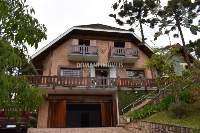 Imagem Casa com 6 Quartos à Venda, 546 m² em Região De Capivari - Campos Do Jordão