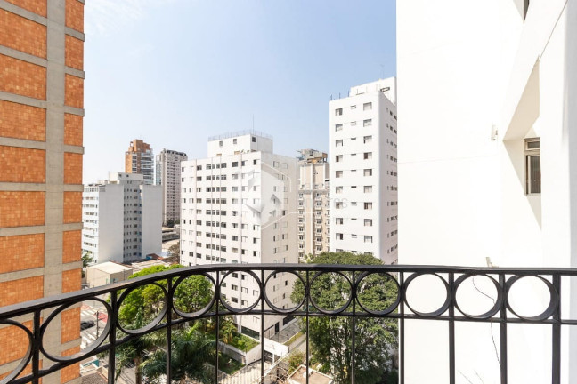 Imagem Apartamento com 2 Quartos à Venda, 60 m² em Moema - São Paulo