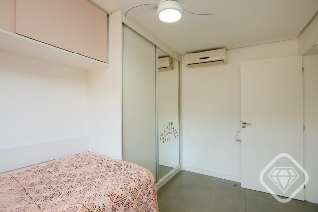 Imagem Apartamento com 2 Quartos à Venda,  em Menino Deus - Porto Alegre