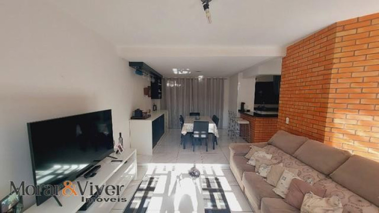 Imagem Sobrado com 3 Quartos à Venda, 150 m² em Pineville - Pinhais