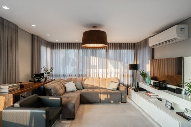 Imagem Apartamento com 3 Quartos à Venda, 139 m² em Auxiliadora - Porto Alegre Imagem Apartamento com 3 Quartos à Venda, 139 m² em Auxiliadora - Porto Alegre