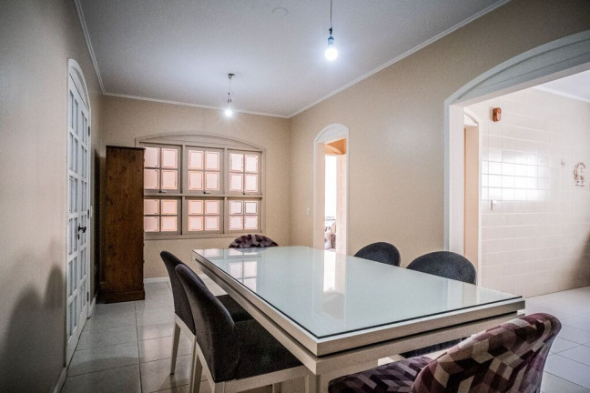Imagem Casa com 3 Quartos à Venda, 380 m² em Vila Ipiranga - Porto Alegre