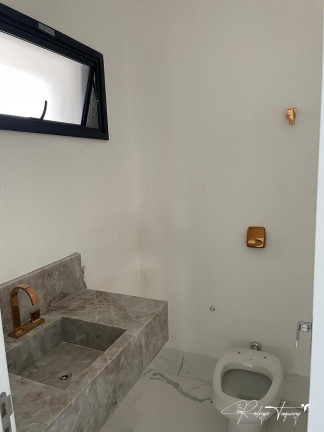 Imagem Casa com 4 Quartos à Venda, 235 m² em Residencial Goiânia Golfe Clube - Goiânia