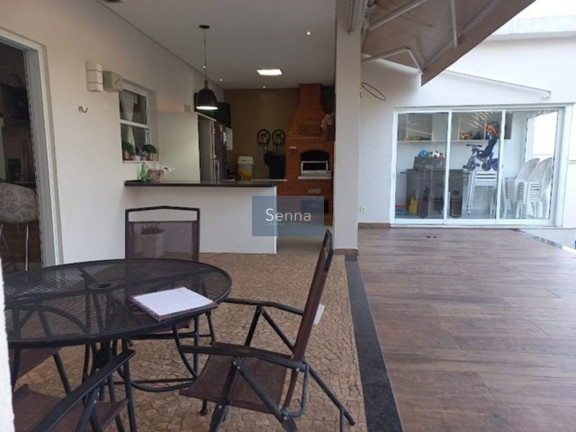 Imagem Casa com 4 Quartos à Venda,  em Medeiros - Jundiaí