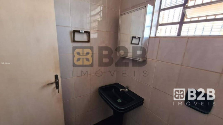 Imagem Casa com 3 Quartos para Alugar, 300 m² em Jardim Estoril Iv - Bauru Imagem Casa com 3 Quartos para Alugar, 300 m² em Jardim Estoril Iv - Bauru