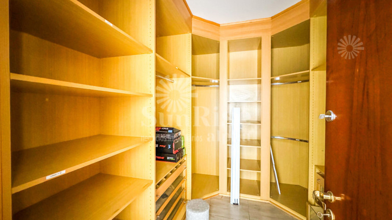 Imagem Casa com 4 Quartos para Alugar, 600 m² em Alphaville Residencial Dois - Barueri