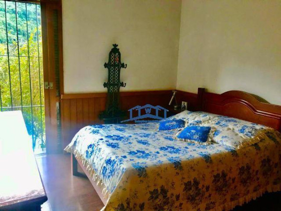 Imagem Casa com 4 Quartos à Venda, 450 m² em Corrêas - Petrópolis Imagem Casa com 4 Quartos à Venda, 450 m² em Corrêas - Petrópolis