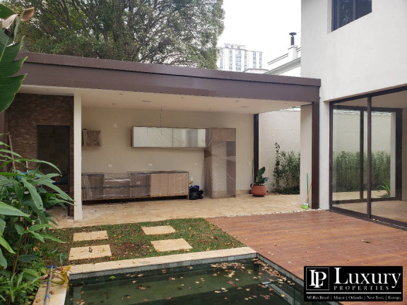 Imagem Casa com 4 Quartos à Venda, em Jardim Europa - São Paulo Imagem Casa com 4 Quartos à Venda, em Jardim Europa - São Paulo