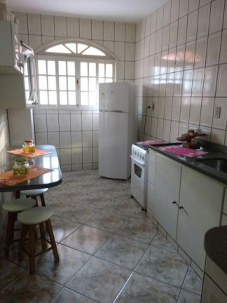 Imagem Casa com 4 Quartos à Venda, 460 m² em Ipiranga - Guarapari