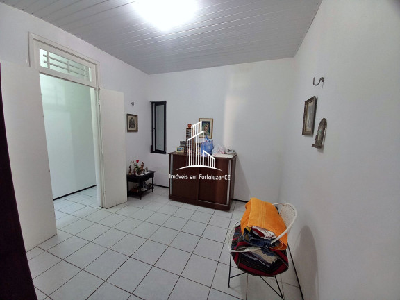 Imagem Casa com 4 Quartos à Venda, 202 m² em Centro - Fortaleza Imagem Casa com 4 Quartos à Venda, 202 m² em Centro - Fortaleza
