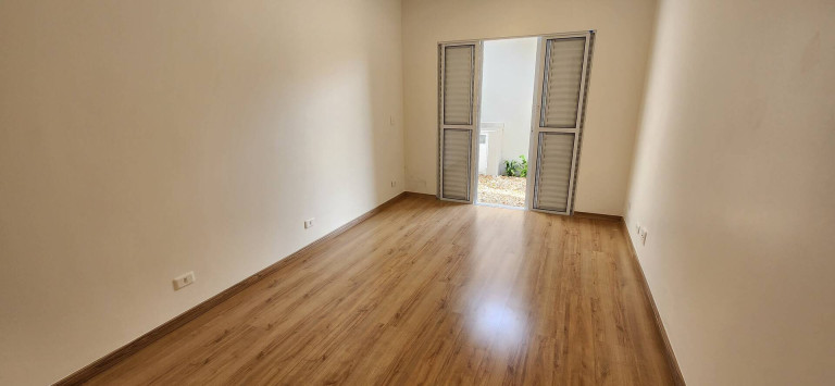 Imagem Casa com 3 Quartos à Venda, 314 m² em Jardim Santa Bárbara - Atibaia Imagem Casa com 3 Quartos à Venda, 314 m² em Jardim Santa Bárbara - Atibaia