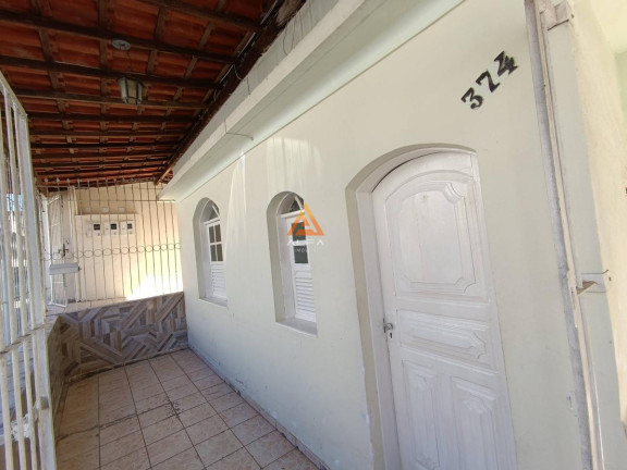 Casa com 3 Quartos para Alugar, 167 m²