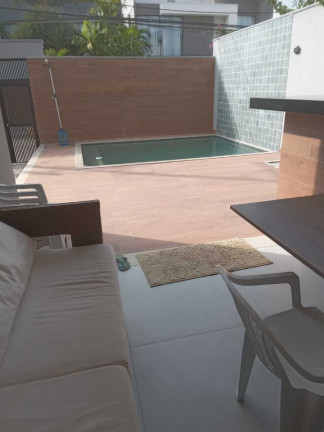 Imagem Casa com 3 Quartos à Venda, 210 m² em Vargem Grande - Rio De Janeiro Imagem Casa com 3 Quartos à Venda, 210 m² em Vargem Grande - Rio De Janeiro