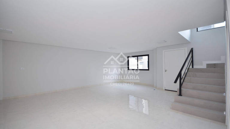 Imagem Sobrado com 3 Quartos à Venda, 105 m² em Uberaba - Curitiba Imagem Sobrado com 3 Quartos à Venda, 105 m² em Uberaba - Curitiba