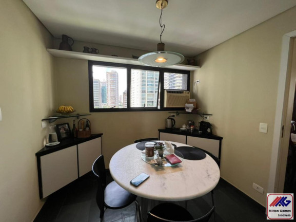 Imagem Apartamento com 3 Quartos à Venda, 220 m² em Itaim Bibi - São Paulo Imagem Apartamento com 3 Quartos à Venda, 220 m² em Itaim Bibi - São Paulo