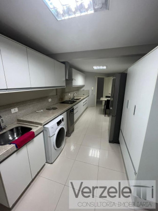 Imagem Apartamento com 3 Quartos à Venda, 151 m² em Centro - Balneário Camboriú Imagem Apartamento com 3 Quartos à Venda, 151 m² em Centro - Balneário Camboriú