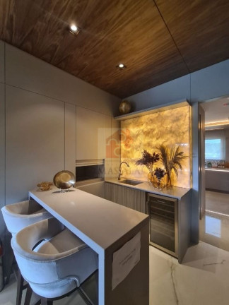 Imagem Apartamento com 3 Quartos à Venda, 543 m² em Cristal - Porto Alegre Imagem Apartamento com 3 Quartos à Venda, 543 m² em Cristal - Porto Alegre