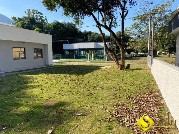 Imagem Casa com 3 Quartos à Venda, 360 m² em Maricá