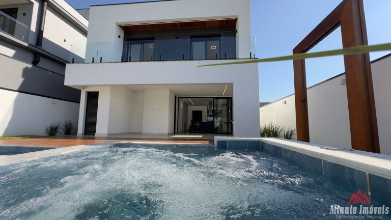 Imagem Sobrado com 3 Quartos à Venda, 279 m² em Jardim Samambaia - Jundiaí