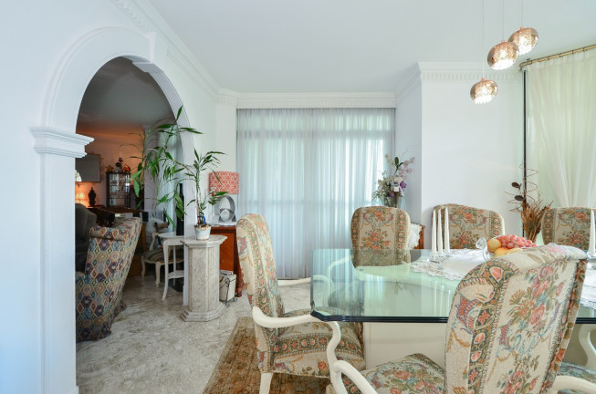Imagem Apartamento com 3 Quartos à Venda, 230 m² em Pacaembu - São Paulo