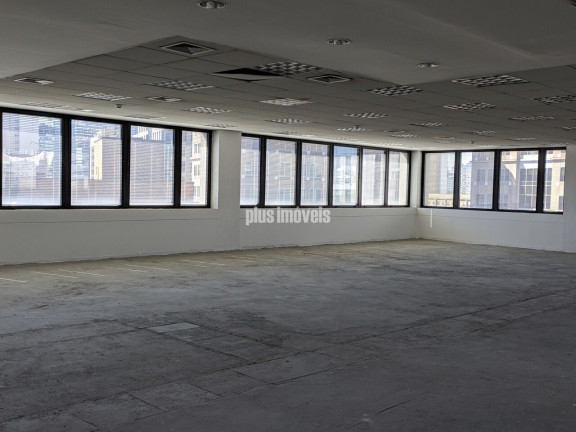Imagem Imóvel Comercial para Alugar, 526 m² em Chácara Santo Antônio - Zona Sul - São Paulo
