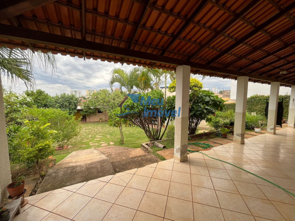 Imagem Casa com 3 Quartos à Venda, 800 m² em Setor Habitacional Vicente Pires - Brasília Imagem Casa com 3 Quartos à Venda, 800 m² em Setor Habitacional Vicente Pires - Brasília