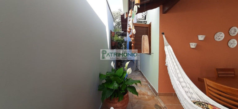 Imagem Casa com 3 Quartos à Venda, 243 m² em Estância Das Flores - Jaguariúna