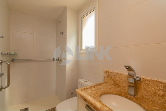 Apartamento com 3 Quartos à Venda, 81 m² em Passo Da Areia - Porto Alegre