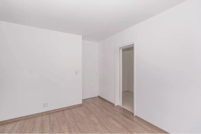 Imagem Apartamento com 2 Quartos à Venda, 69 m² em Vila Ipiranga - Porto Alegre