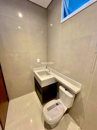 Imagem Casa com 3 Quartos à Venda, 125 m²