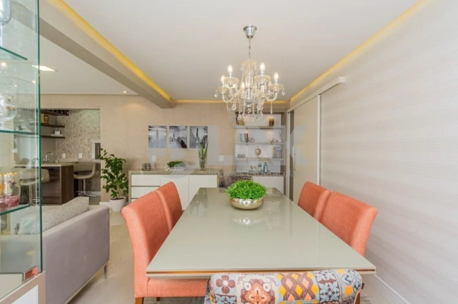 Imagem Apartamento com 3 Quartos à Venda, 158 m² em Menino Deus - Porto Alegre Imagem Apartamento com 3 Quartos à Venda, 158 m² em Menino Deus - Porto Alegre