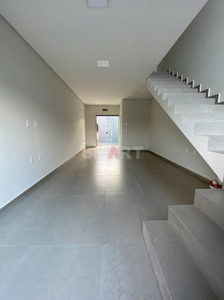 Imagem Casa com 2 Quartos à Venda, 73 m² em Santo Antônio - Jaraguá Do Sul