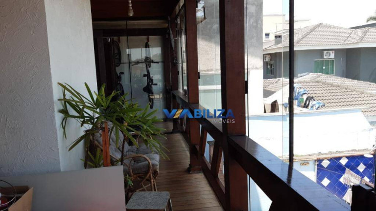 Imagem Sobrado com 3 Quartos à Venda, 250 m² em Aruja 5 - Arujá Imagem Sobrado com 3 Quartos à Venda, 250 m² em Aruja 5 - Arujá