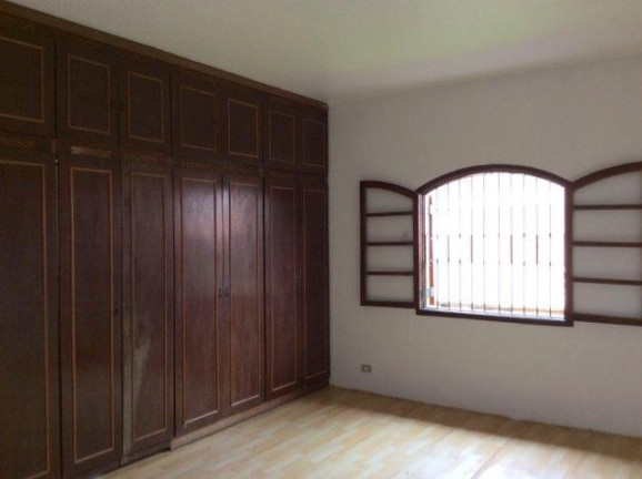 Imagem Casa com 3 Quartos à Venda, 460 m² em Vila Santo Antônio - Cotia Imagem Casa com 3 Quartos à Venda, 460 m² em Vila Santo Antônio - Cotia