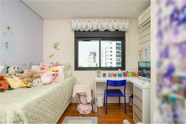 Imagem Apartamento com 4 Quartos à Venda, 235 m² em Aclimação - São Paulo Imagem Apartamento com 4 Quartos à Venda, 235 m² em Aclimação - São Paulo