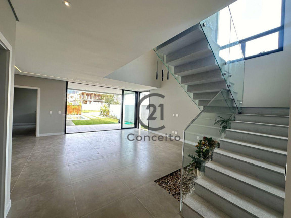 Imagem Casa com 3 Quartos à Venda, 238 m² em Lagoa Da Conceição - Florianópolis Imagem Casa com 3 Quartos à Venda, 238 m² em Lagoa Da Conceição - Florianópolis
