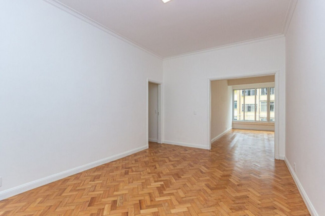 Imagem Imóvel com 3 Quartos à Venda, 116 m² em Copacabana - Rio De Janeiro Imagem Imóvel com 3 Quartos à Venda, 116 m² em Copacabana - Rio De Janeiro