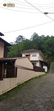 Imagem Casa com 3 Quartos à Venda, 450 m² em Córrego Grande - Florianópolis Imagem Casa com 3 Quartos à Venda, 450 m² em Córrego Grande - Florianópolis