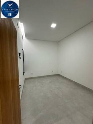 Imagem Casa à Venda, 270 m² em Setor Três Marias - Goiânia Imagem Casa à Venda, 270 m² em Setor Três Marias - Goiânia