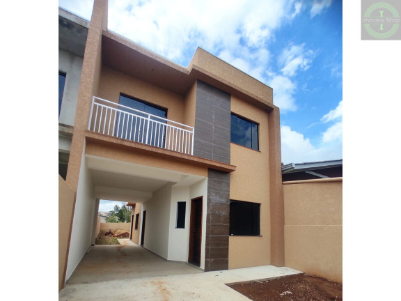 Sobrado com 3 Quartos à Venda, 126 m² em Uvaranas - Ponta Grossa